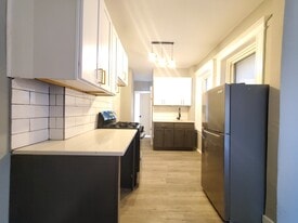 101 Romaine Ave, Unit 3 in Jersey City, NJ - Building Photo