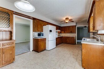 1602 Iroquois Dr in Garland, TX - Building Photo - Building Photo