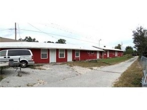 2850 Lake Alfred Rd in Winter Haven, FL - Foto de edificio - Building Photo