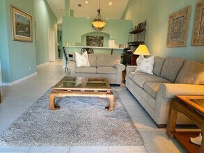 155 N Lakeshore Dr in Hypoluxo, FL - Building Photo - Building Photo