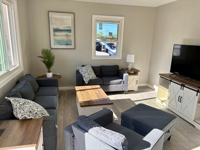 7560 Mentor Ave, Unit 001