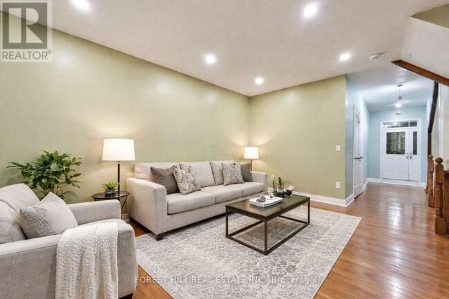 property at 38 Crystalview Crescent