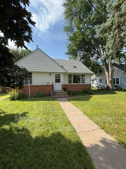 1624 Princeton in Minneapolis, MN - Building Photo