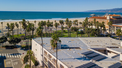 Santa Monica Mariner Village in Santa Monica, CA - Building Photo - Building Photo