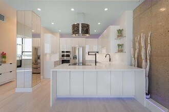 14 Greenway Plz in Houston, TX - Building Photo - Building Photo