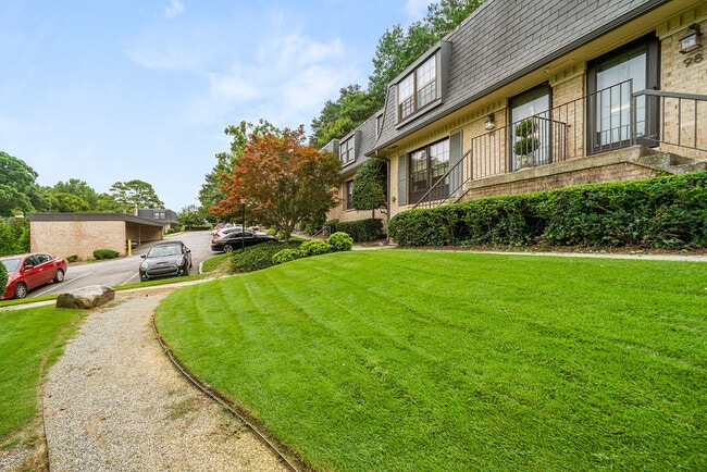 103 La Rue Pl NW in Atlanta, GA - Building Photo - Building Photo