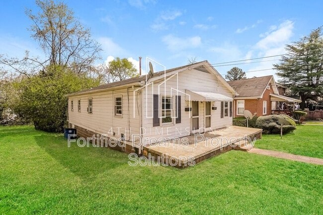 225 N Jackson Ave in Winston-Salem, NC - Building Photo - Building Photo