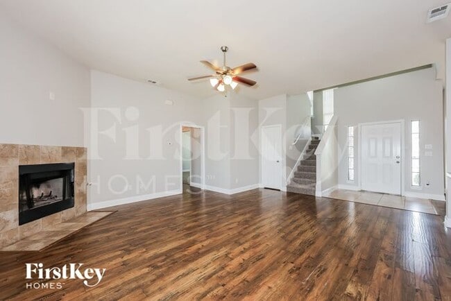 614 Canvas Ct in Lancaster, TX - Building Photo - Building Photo