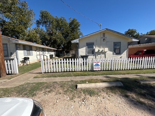 property at 1404 Bundrant Dr