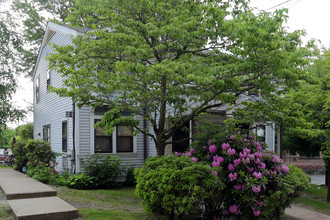 333 Pond St in Woonsocket, RI - Building Photo - Building Photo