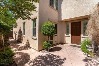 11409 Via Spiga Dr in Las Vegas, NV - Building Photo - Building Photo