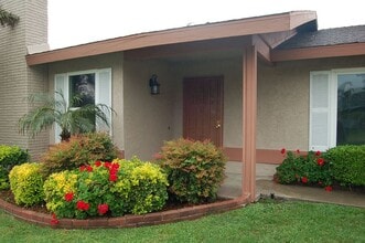 5564 Louise St in San Bernardino, CA - Building Photo - Building Photo