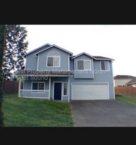 6011 76th Ave NE in Marysville, WA - Building Photo