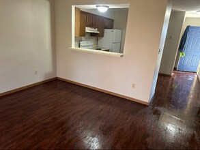 1098 Mace Rd in Osage Beach, MO - Foto de edificio - Building Photo