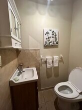 88 Walnut Ave, Unit 1 in Boston, MA - Foto de edificio - Building Photo