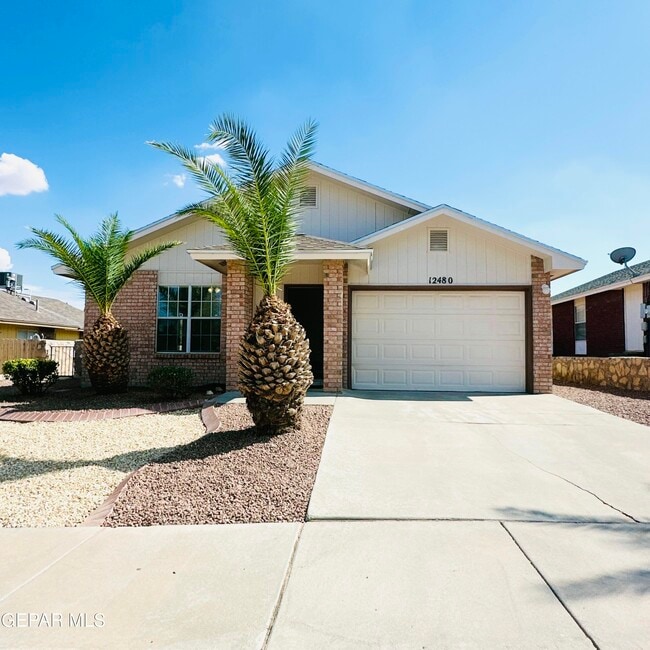 12480 Martin Bauman Dr in El Paso, TX - Building Photo - Building Photo