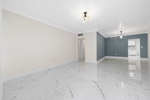 1152 99th St, Unit 8 in Bay Harbor Islands, FL - Building Photo