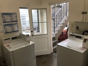 6230 Milton Ave, Unit House in Whittier, CA - Building Photo - Building Photo