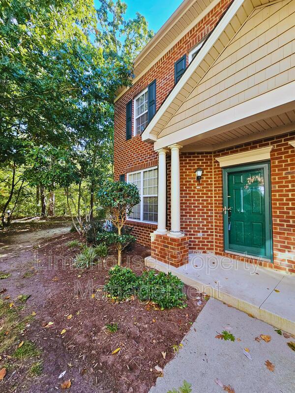 property at 5260 Elston Ln