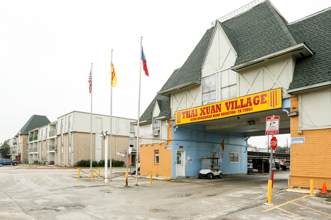 Thai Xuan Village in Houston, TX - Building Photo