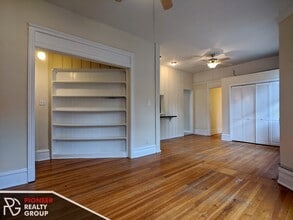 1224 N Dearborn St, Unit 1216-B3 in Chicago, IL - Building Photo - Building Photo