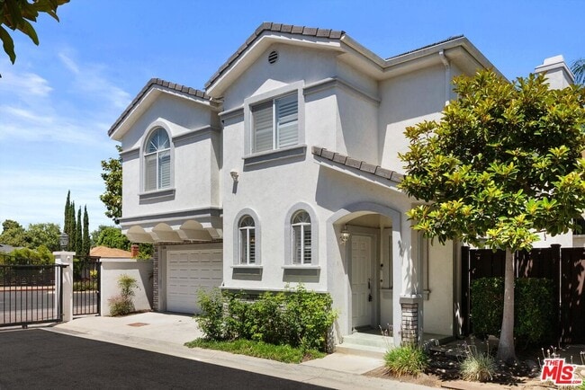 15804 Crest Ln in Gardena, CA - Foto de edificio - Building Photo