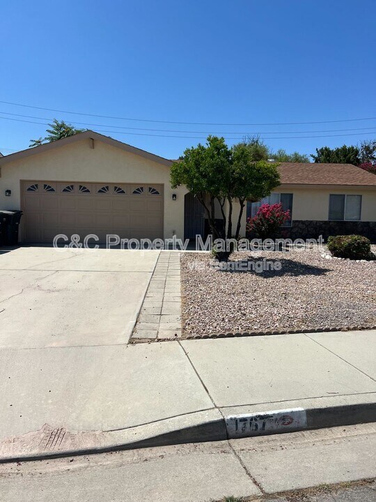 1767 Cooper St in Hemet, CA - Building Photo