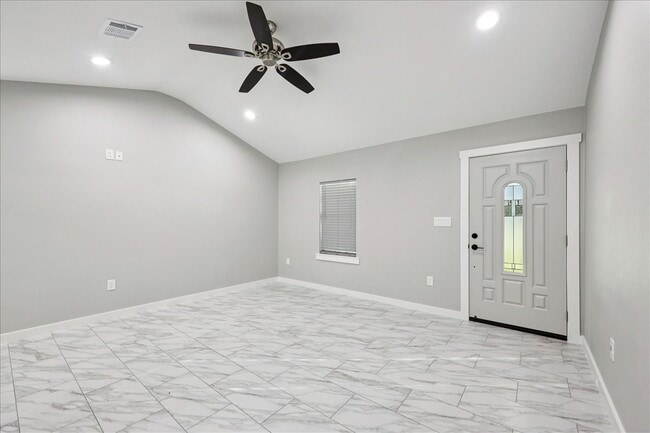 378 Alabama Ave in Beaumont, TX - Building Photo - Building Photo