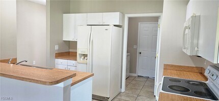 1111 Estate St E in Lehigh Acres, FL - Building Photo - Building Photo