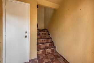 3557 Forest Hill Blvd in Palm Springs, FL - Building Photo - Building Photo