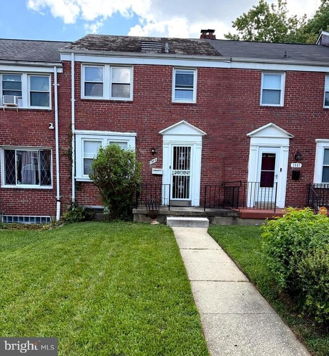 property at 1909 Swansea Rd