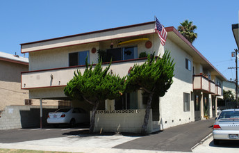 4328 Berryman Ave in Los Angeles, CA - Foto de edificio - Building Photo