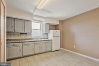 8 S Highland Ave photo'