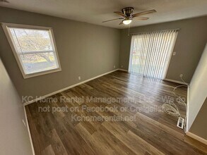 10906 W 95th St in Overland Park, KS - Building Photo - Building Photo