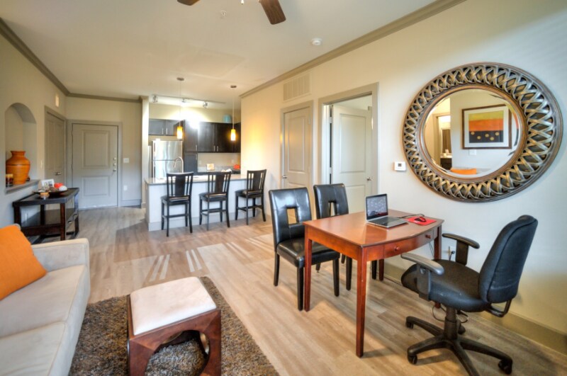 6520 Jamail Dr in Houston, TX - Building Photo