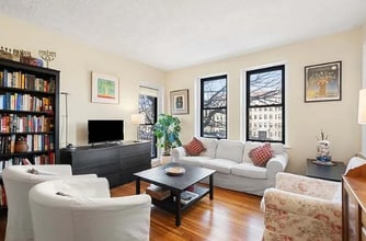 1400 Commonwealth Ave, Unit 6 in Boston, MA - Foto de edificio - Building Photo