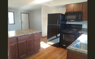 101 S 4th Ave in Huxley, IA - Building Photo