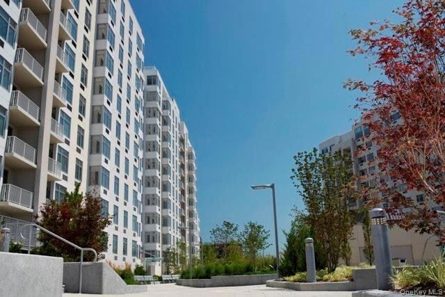 40-28 College Point Blvd, Unit PH108 in Queens, NY - Building Photo - Building Photo