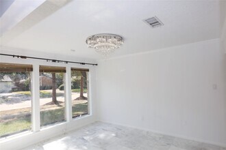 2210 Shadowbriar Dr in Houston, TX - Building Photo - Building Photo