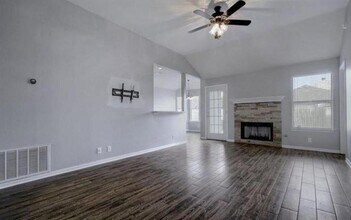 351 Zebra Dr in Kyle, TX - Building Photo - Building Photo