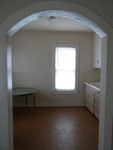 1108 Dallas St in Port Neches, TX - Building Photo - Building Photo