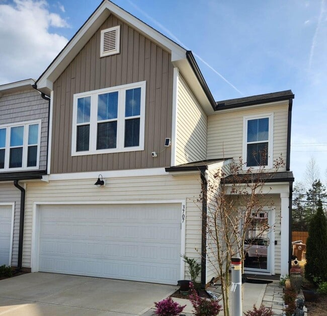 property at 3707 Feltham Ln