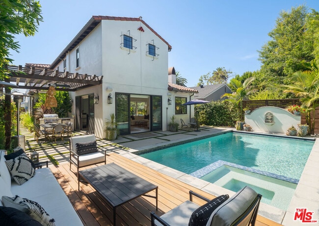 property at 538 N Sierra Bonita Ave