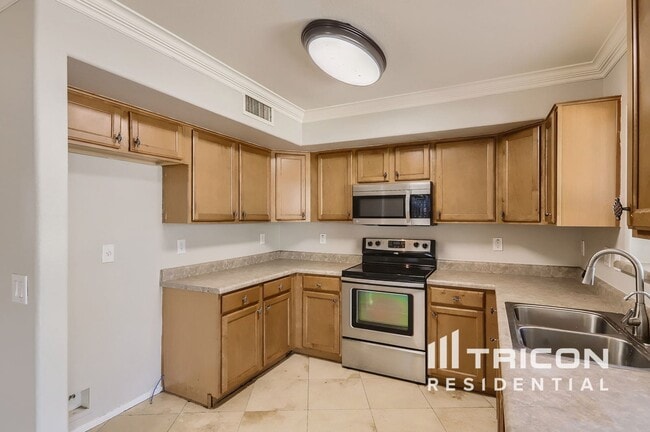 7713 S 47th Ln in Phoenix, AZ - Building Photo - Building Photo