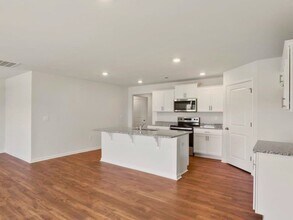 605 Palmerston Dr in Piedmont, SC - Building Photo - Building Photo