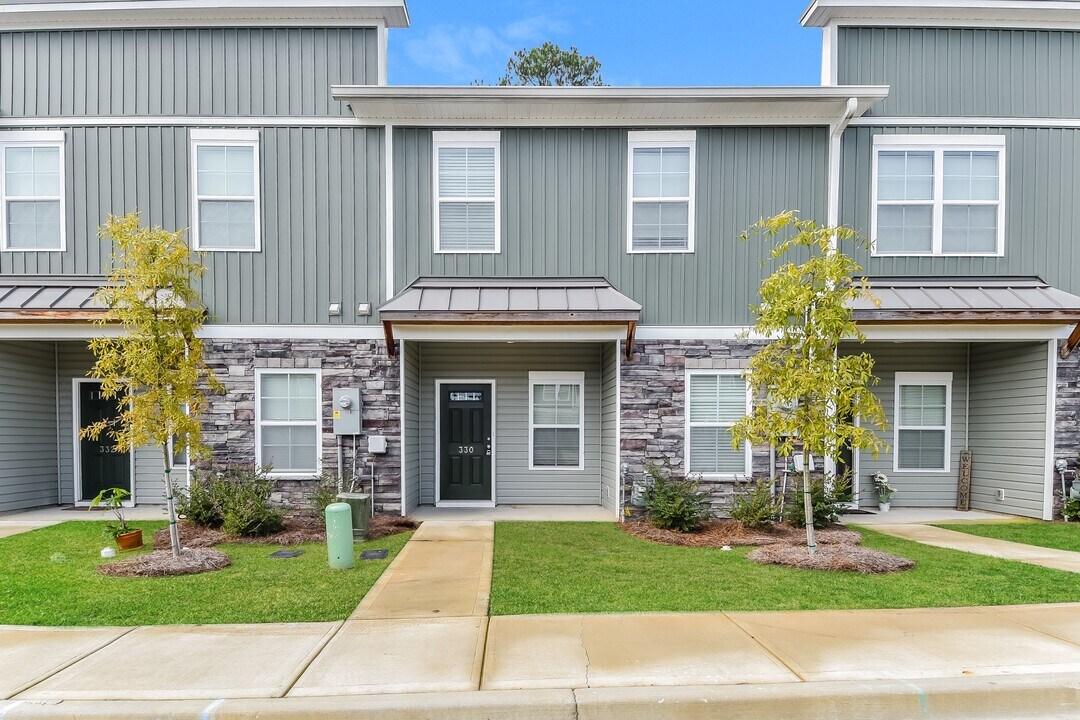 330 High Grv Wy in Columbia, SC - Building Photo