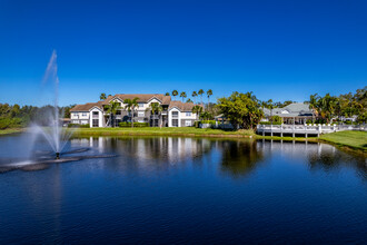 Champions Walk Apartment Homes in Bradenton, FL - Building Photo - Building Photo