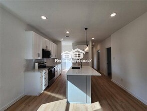 7817 Beckley St in Houston, TX - Building Photo - Building Photo