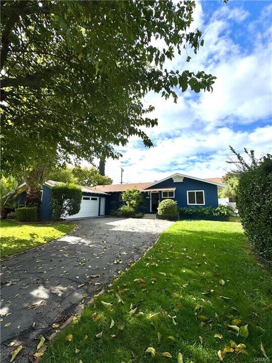 7845 Nevada Ave in Los Angeles, CA - Building Photo