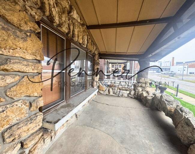 127 E Kansas Ave in Independence, MO - Building Photo - Building Photo